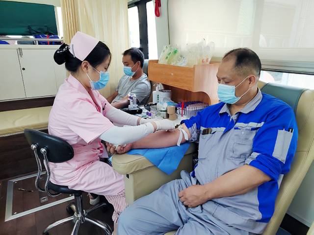 Yuanchen Technology는 헌혈 활동에 참여하라는 요청에 적극적으로 응답합니다.
